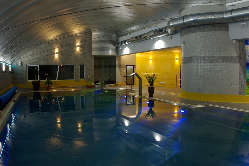 Majewski Hotel & Spa Malbork Bagian luar foto