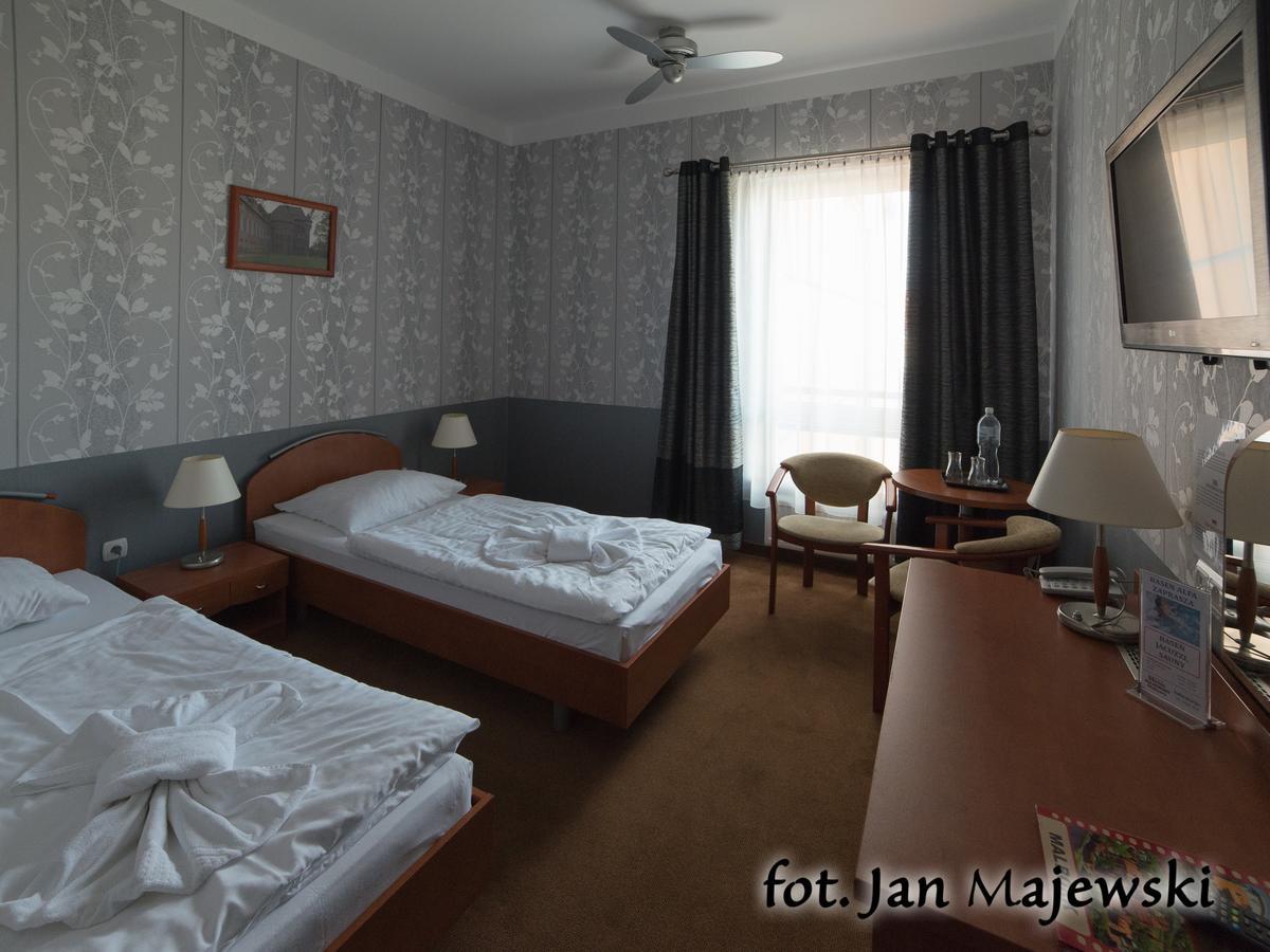 Majewski Hotel & Spa Malbork Bagian luar foto